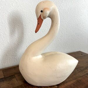 1976 Vintage White Swan